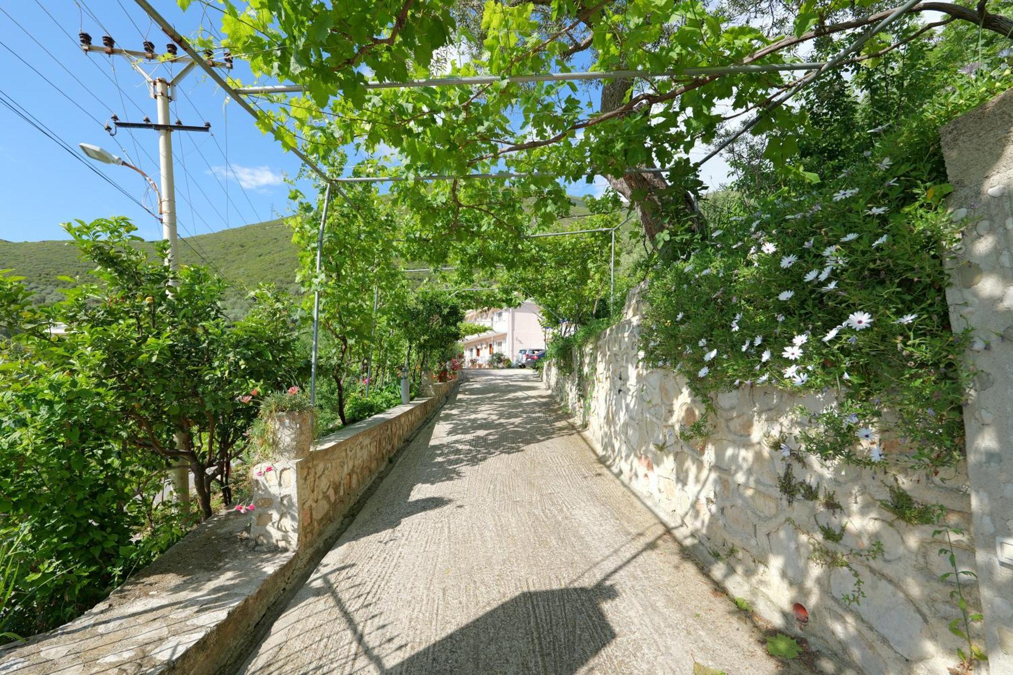 Arthur'S 4Apartments Borsh Exterior foto